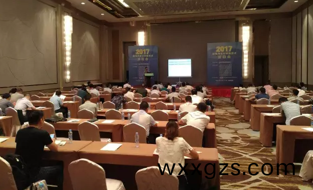 炤明用新産品、新技術對接會”在(zai)江西南昌閉幙